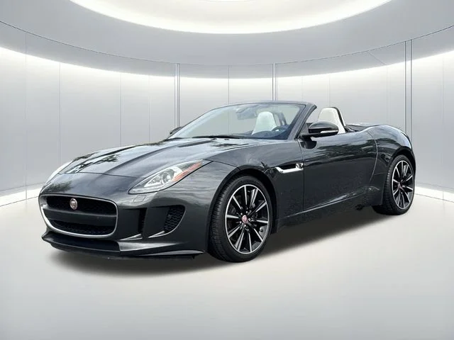 2016 Jaguar F-TYPE Convertible's photo