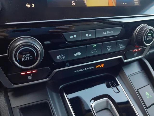 Used 2018  Honda Touring image 24