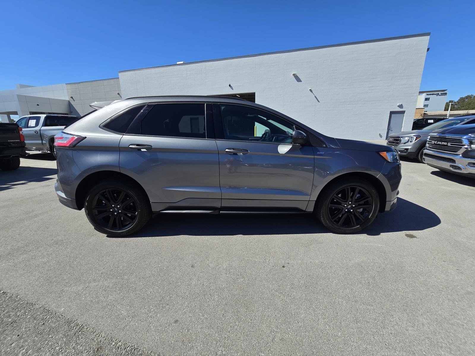 2024 Ford Edge ST-Line - Photo 8