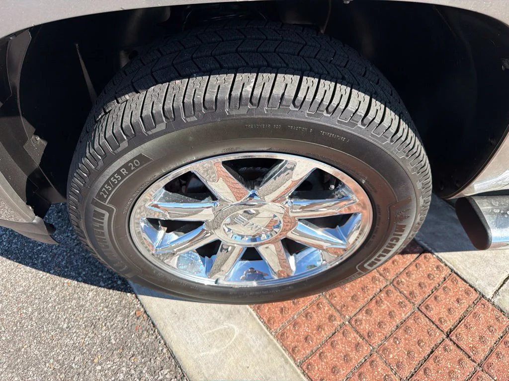 Used 2012 Gray GMC Denali image 10