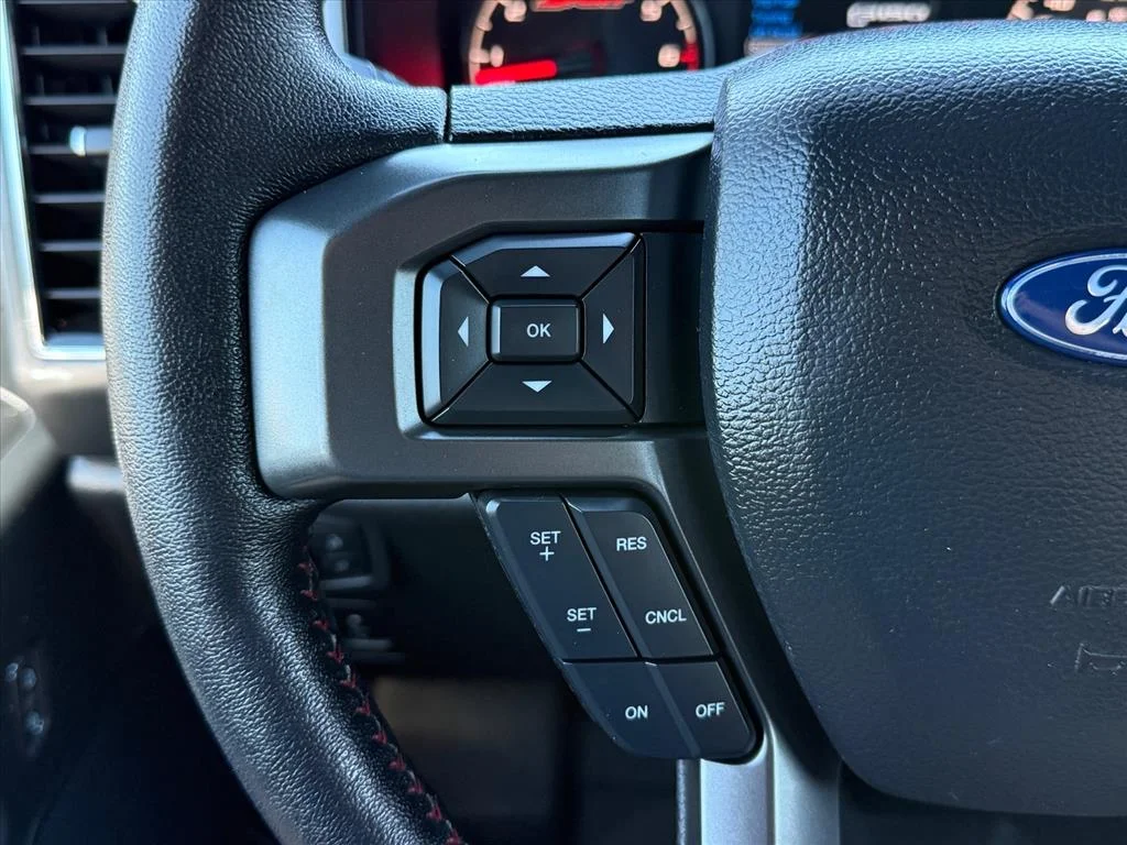 Used 2020  Ford XLT image 15