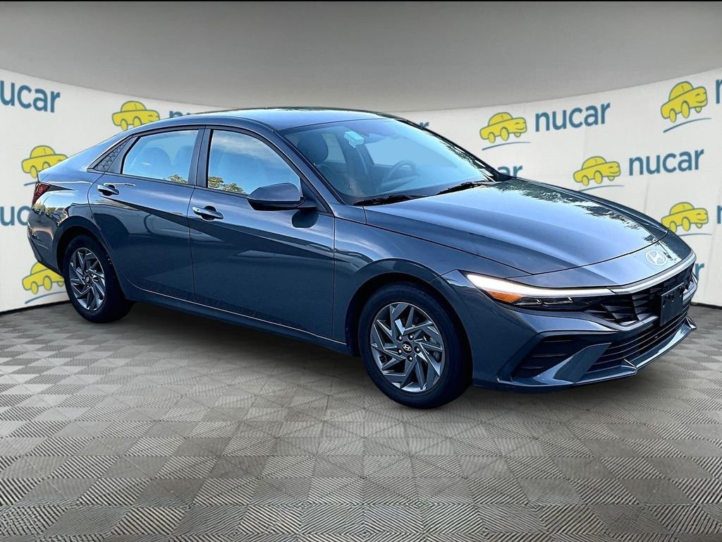 Used 2024 Gray Hyundai SEL image 1