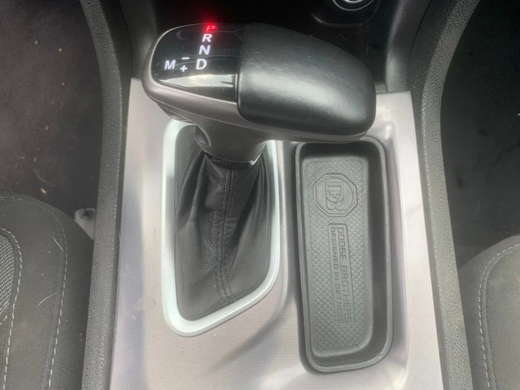 Used 2022 Granite Crystal Metallic Clearcoat Dodge SXT image 19