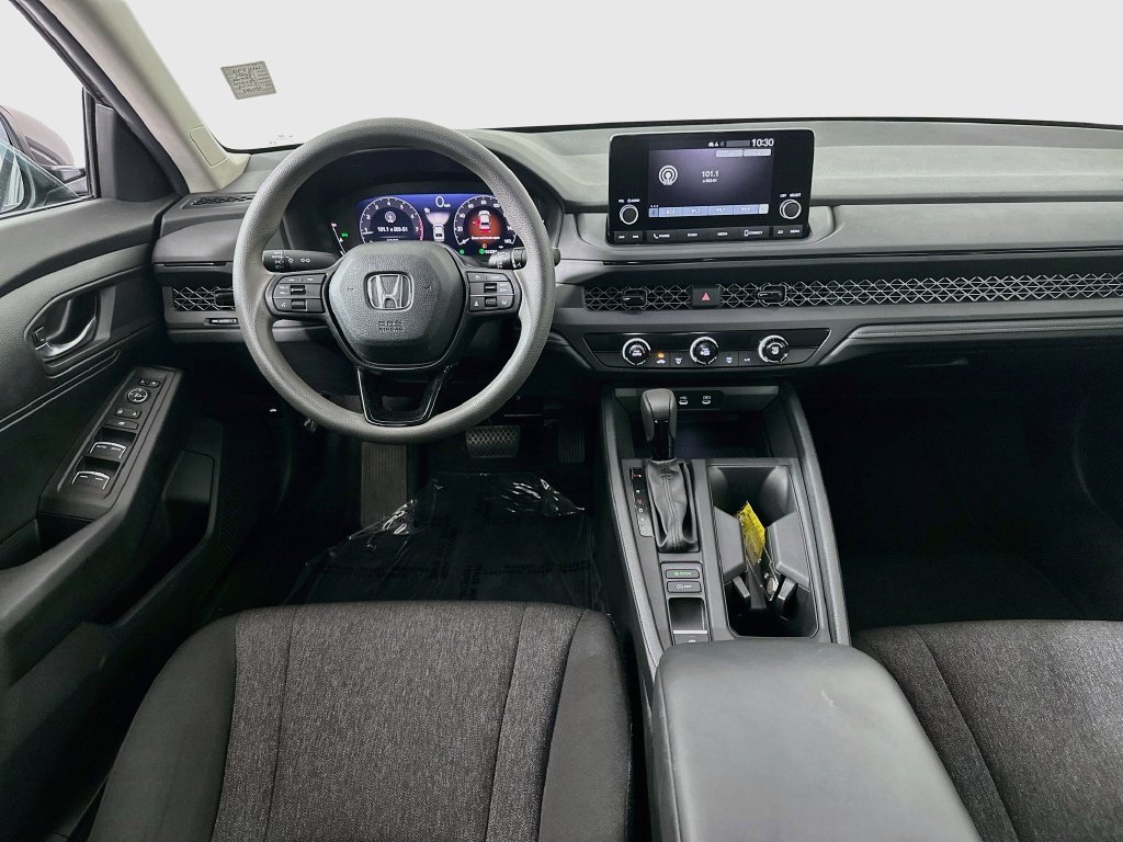Used 2024  Honda LX image 20
