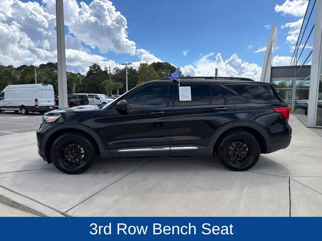 Certified Used 2023 Agate Black Metallic Ford XLT image 4