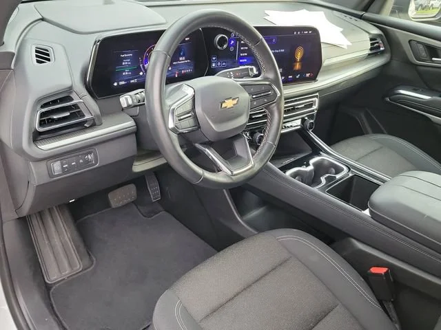 2025 Chevrolet Traverse LT - Photo 19