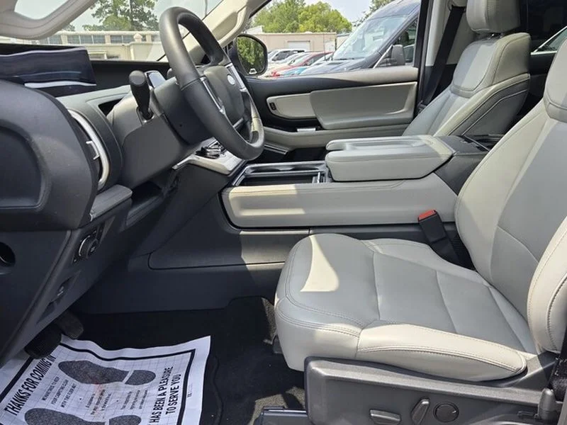 Used 2025 Space Silver Ford Active image 6