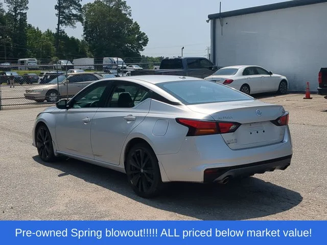 Used 2020 Silver Nissan 2.5 SR image 11
