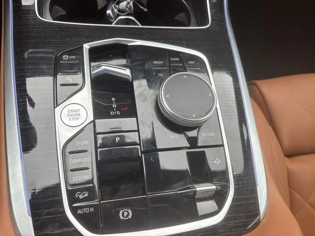 Used 2023 Black BMW xDrive40i image 13