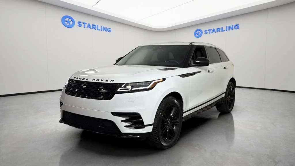 Used 2023 White Land Rover R-Dynamic S image 4