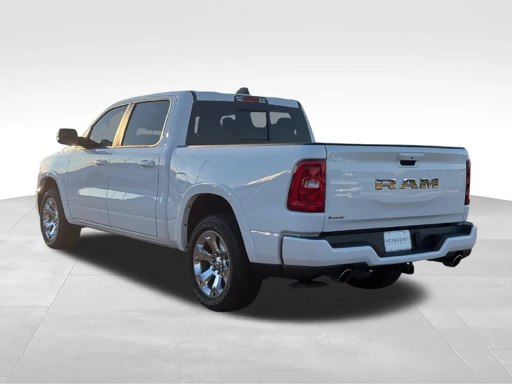 Used 2025 White Ram Big Horn/Lone Star image 3