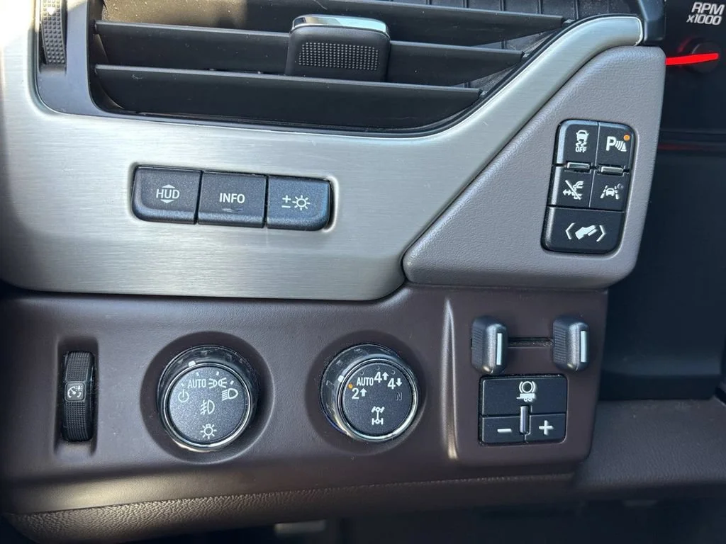 Used 2020 SUMMIT WHITE GMC Denali image 27