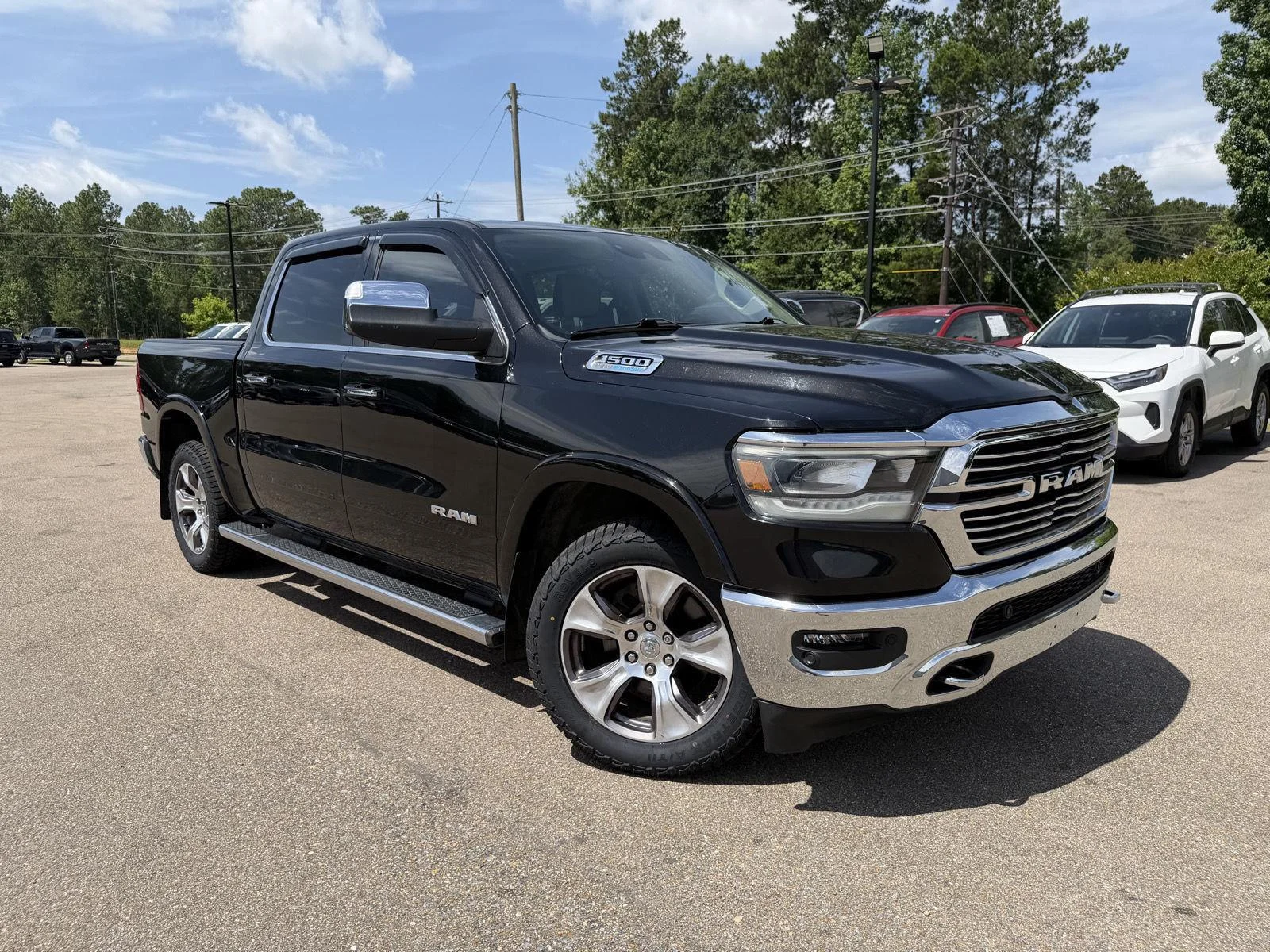 Used 2022 Diamond Black Crystal Pearlcoat Ram Laramie image 3