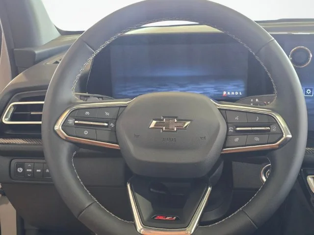 New 2027 Sandstone Gray Chevrolet Z71 image 18