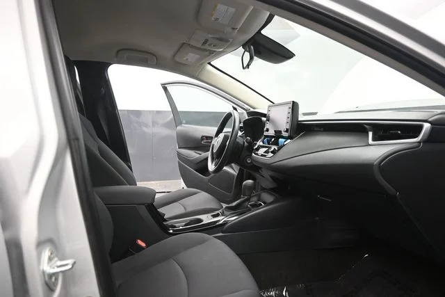 Used 2022 Silver Toyota LE image 15
