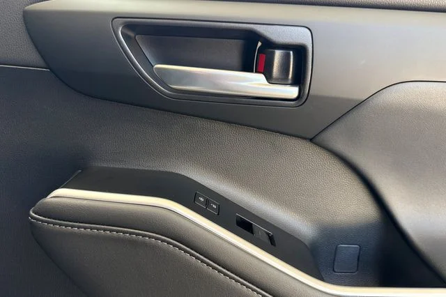 Certified Used 2026  Toyota XSE image 22