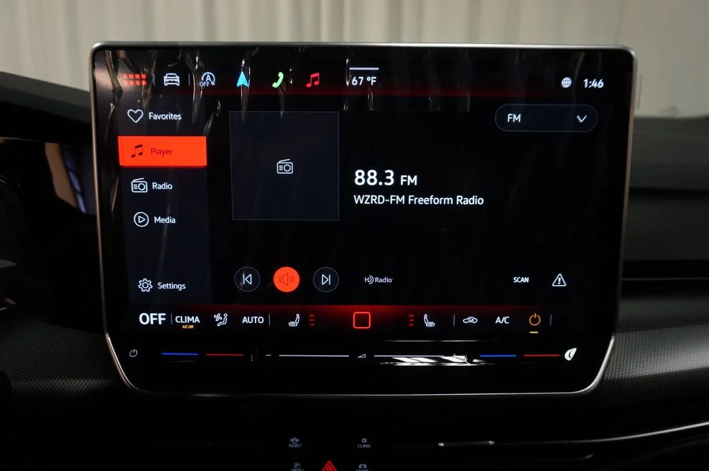 New 2026 Black Volkswagen 2.0T SE image 16