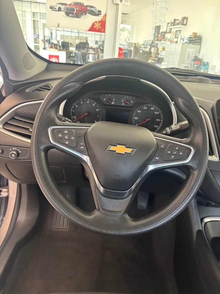 2025 Chevrolet Malibu 1LT - Photo 12