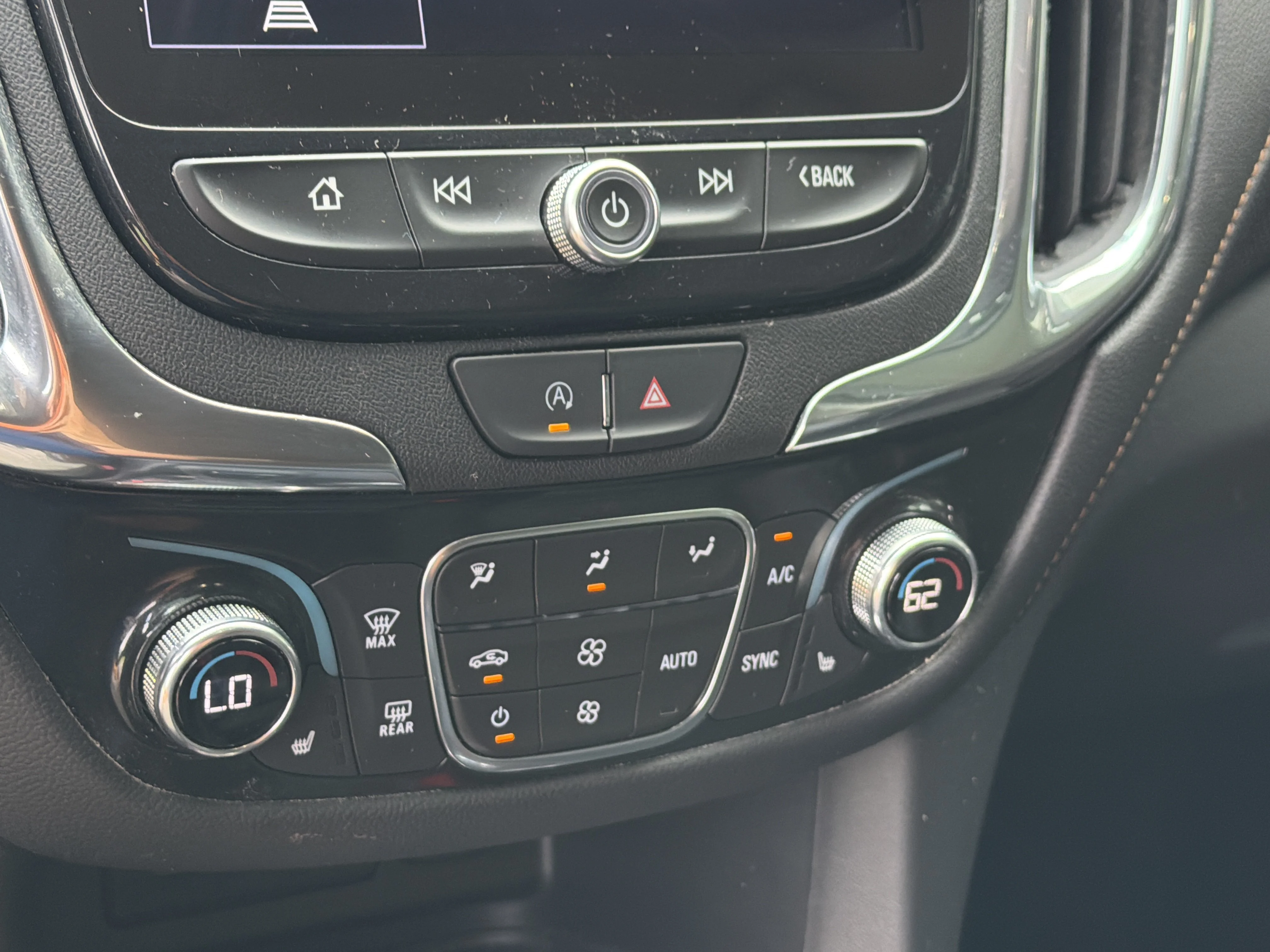 Used 2024 Riptide Blue Metallic Chevrolet Premier image 25
