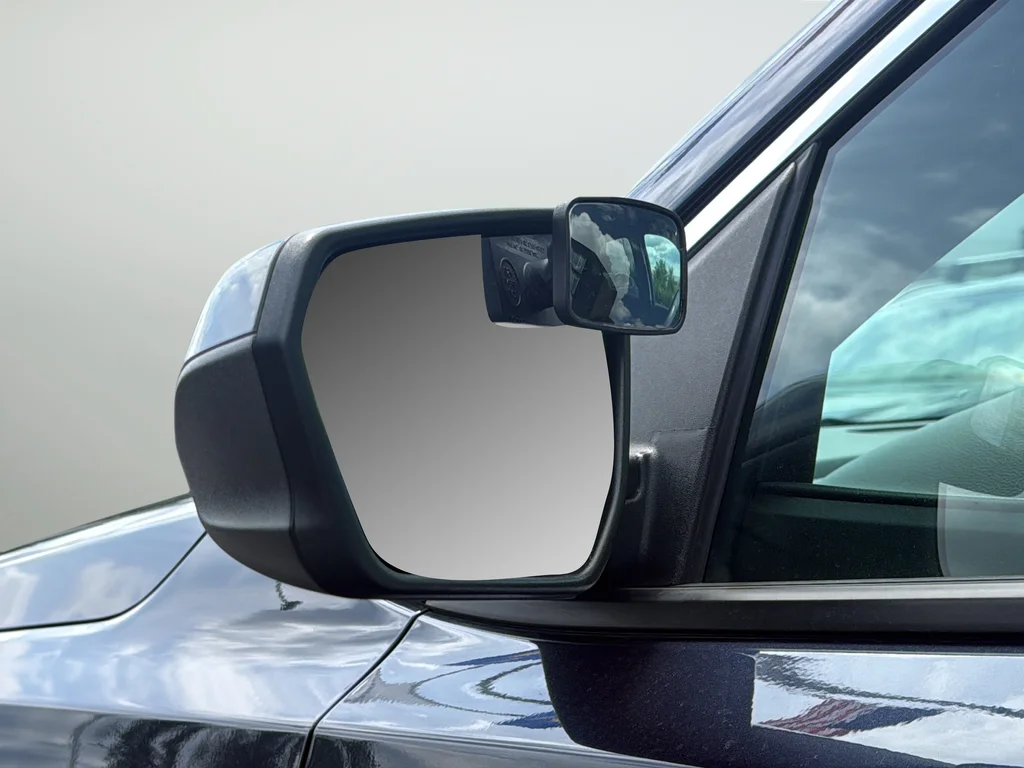 Used 2019 Blue GMC SLE image 33
