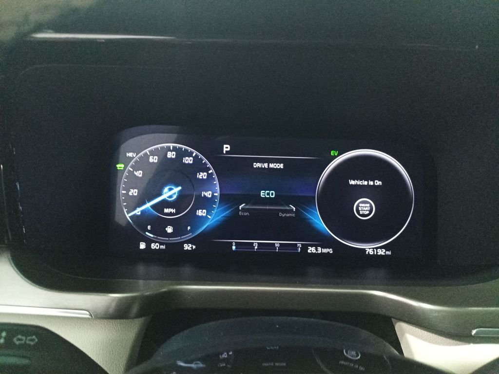 Used 2022 White Kia SX Prestige image 18