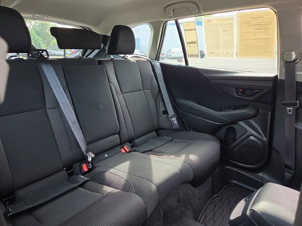 Used 2023 Black Subaru 2.5i image 10