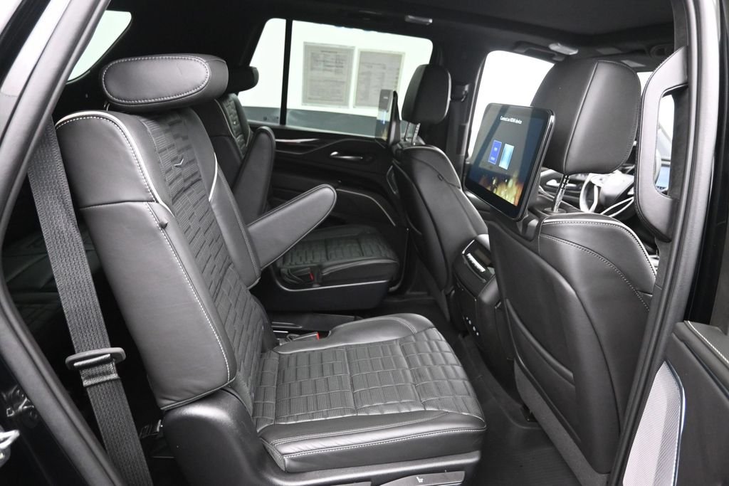 Used 2023 Black Cadillac Sport Platinum image 10