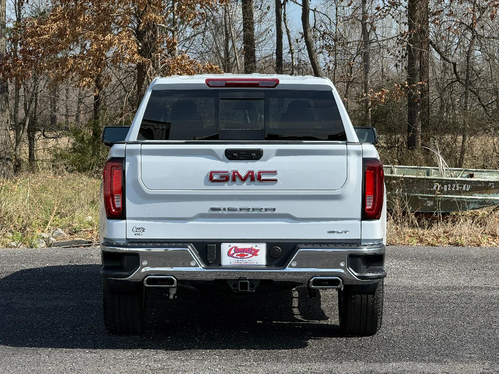 2026 GMC Sierra 1500 SLT - Photo 8