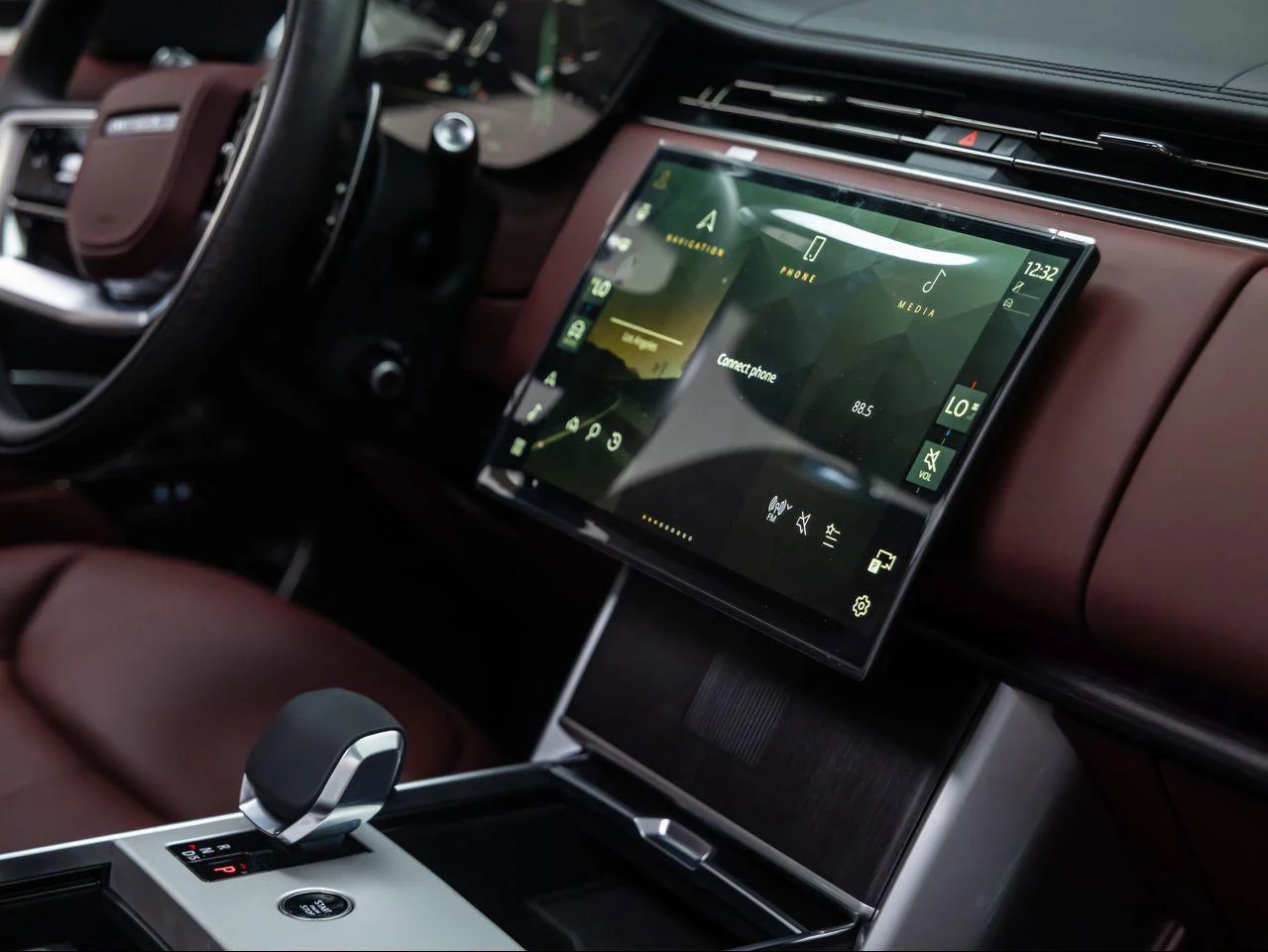 New 2026 Ethereal Frost Satin Land Rover Autobiography LWB image 30