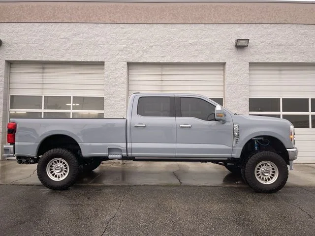 Used 2025 Gray Ford King Ranch image 1