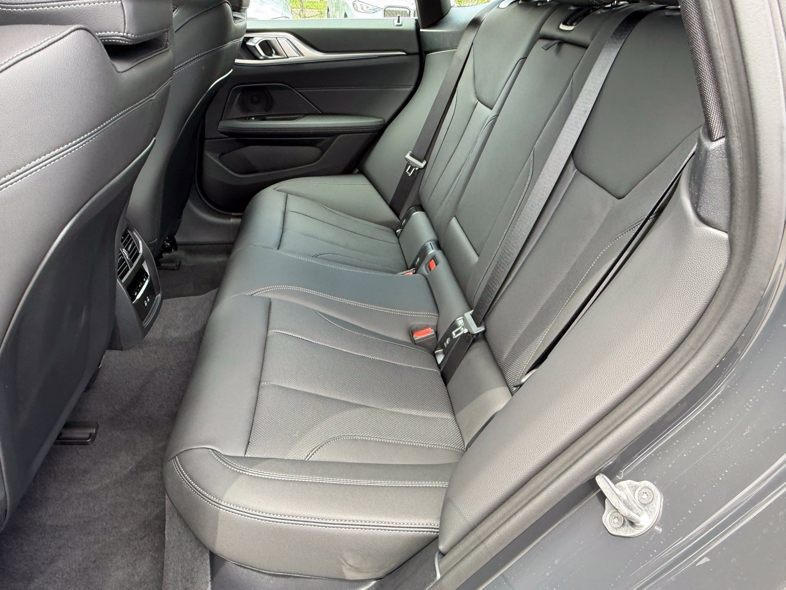 2026 BMW i4 40 - Photo 30