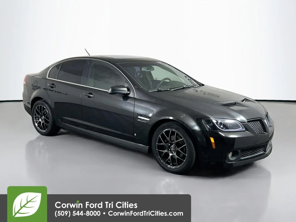 2009 Pontiac G8 -'s photo