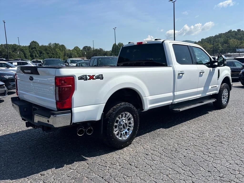 Used 2021 Oxford White Ford XLT image 9