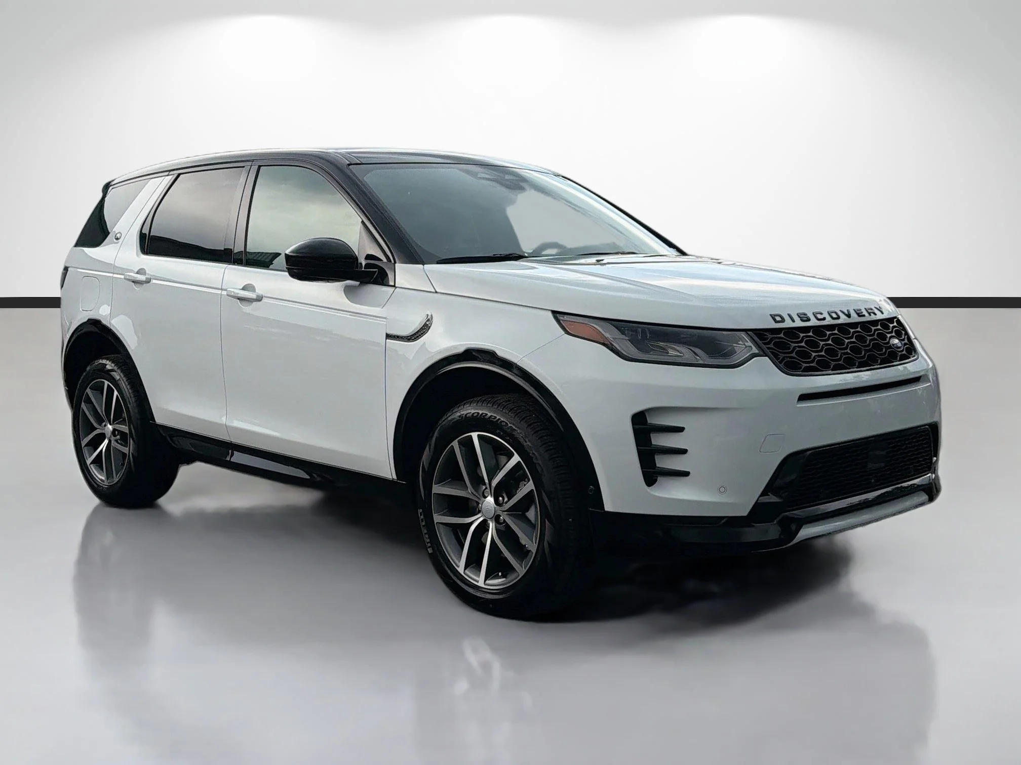 New 2026 Fuji White Land Rover Landmark image 7