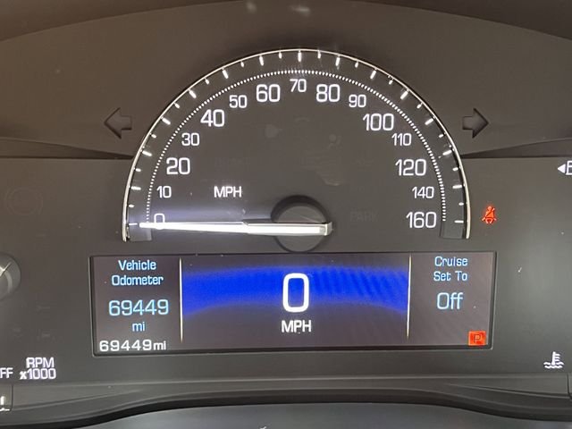 Used 2019 White Cadillac Base image 21