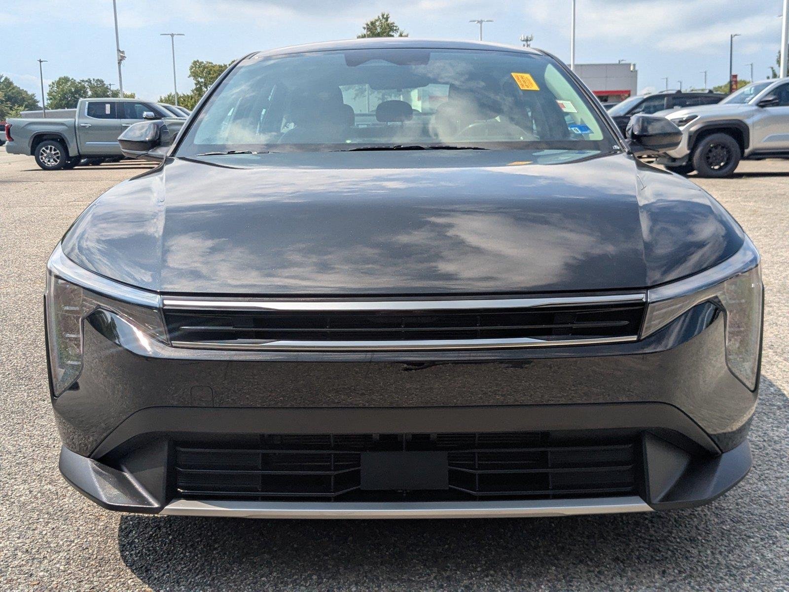 Used 2025 Aurora Black Pearl Kia EX image 8
