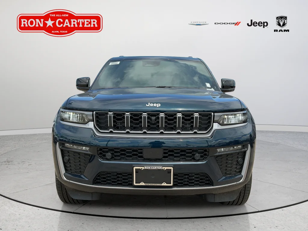 New 2026 Fathom Blue Pearl-Coat Exterior Paint Jeep Limited image 2