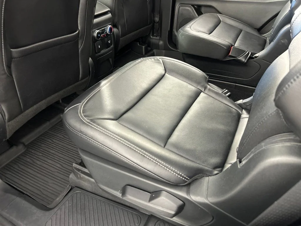 Used 2023 Silver Ford Limited image 31