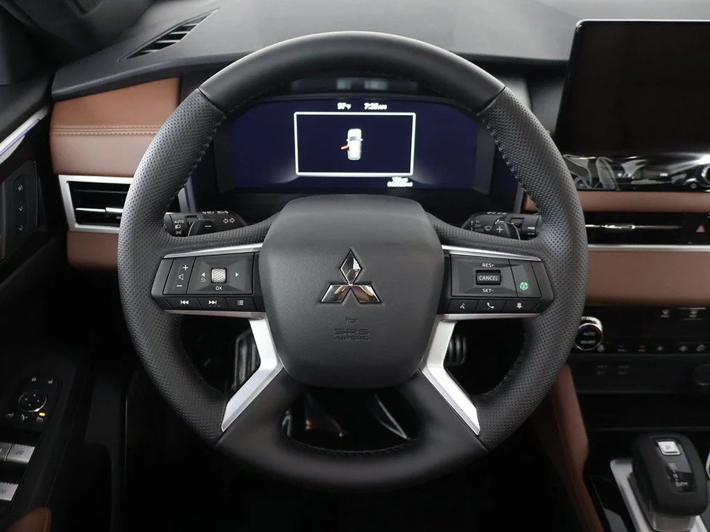 2025 Mitsubishi Outlander SEL - Photo 43