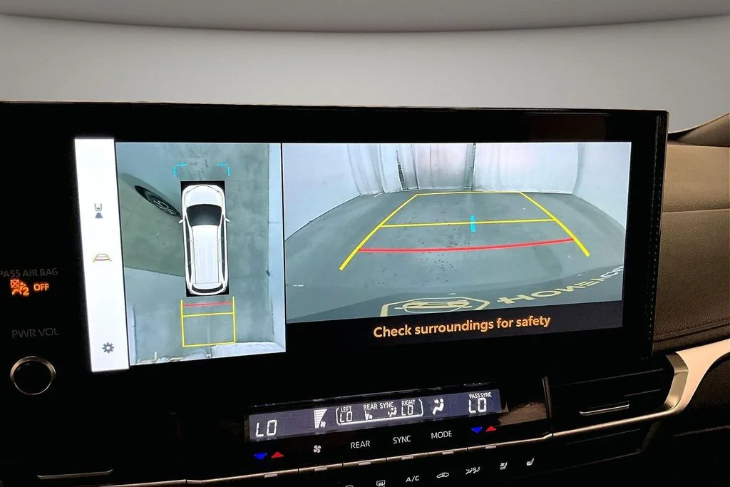 Used 2025 Silver Toyota Platinum image 14