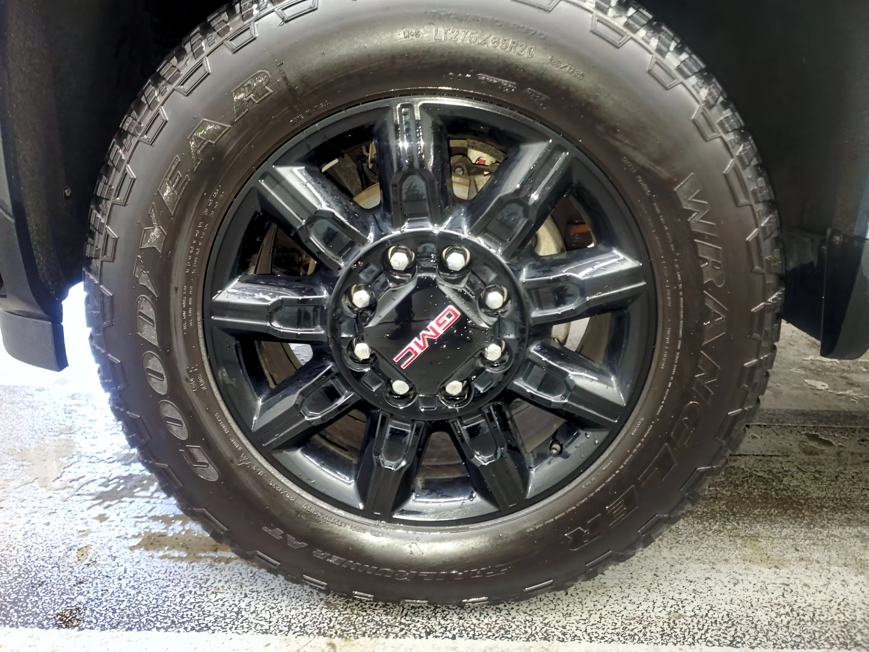 Used 2025 Sterling Metallic GMC AT4 image 16