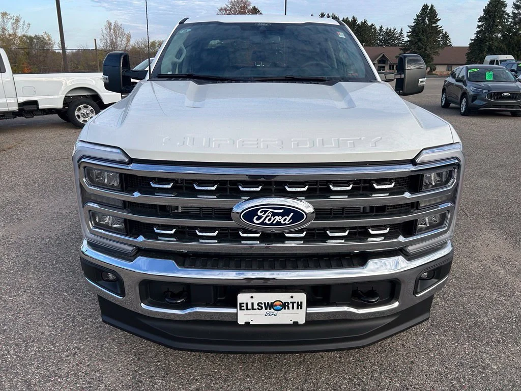 New 2027 Star White Metallic Tri-Coat Ford F-350® Lariat® image 2