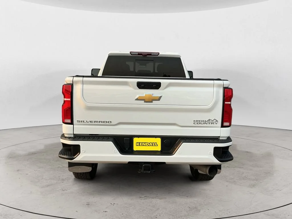 Used 2024 Summit White Chevrolet High Country image 6