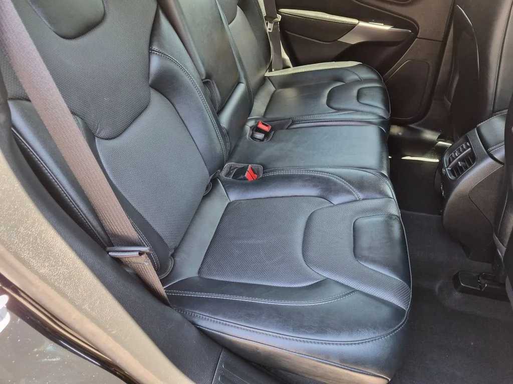 Used 2022 Black Jeep Limited image 25