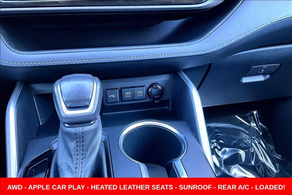 Used 2021 Silver Toyota XLE image 20