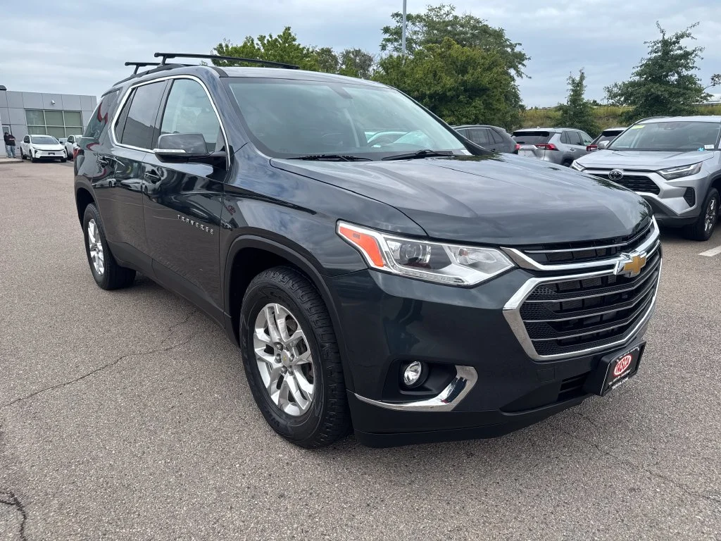 Used 2020 Gray Chevrolet 3LT image 11