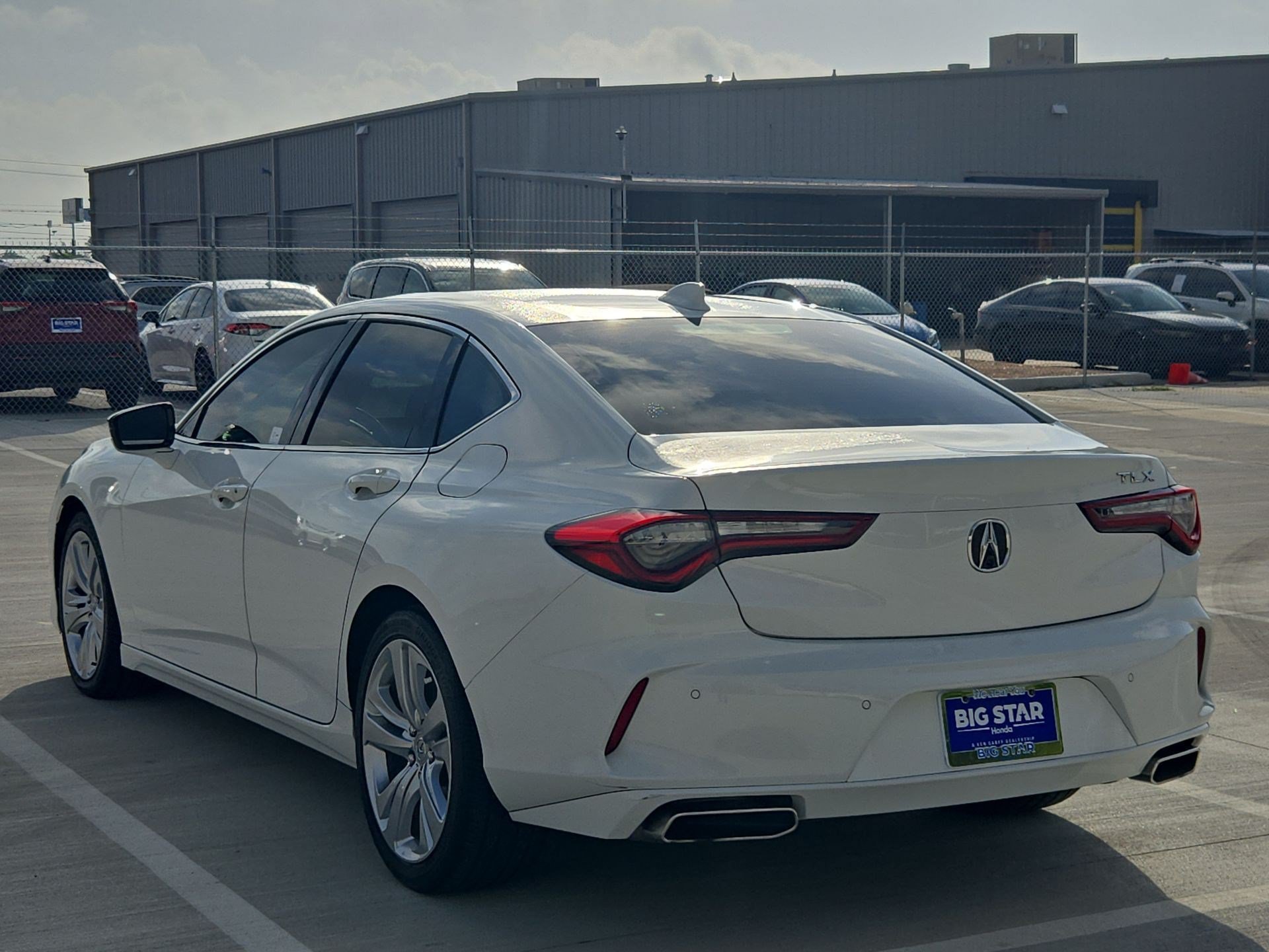 Used 2023 White Acura w/Technology Package image 5