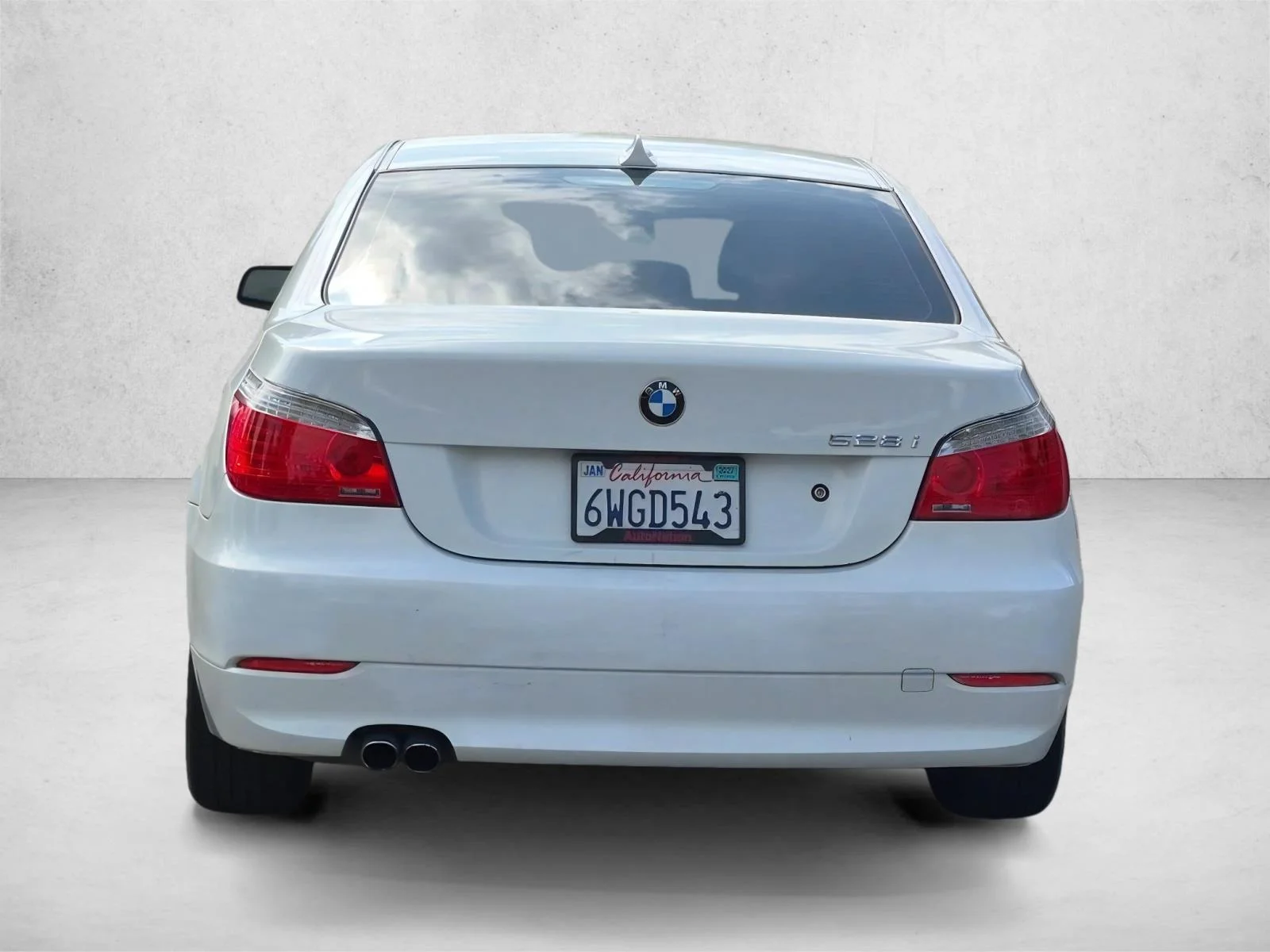 Used 2009 Alpine White BMW 528i image 7