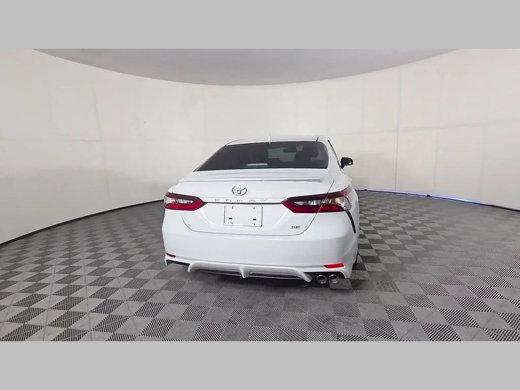 Used 2024 Ice Toyota SE image 41
