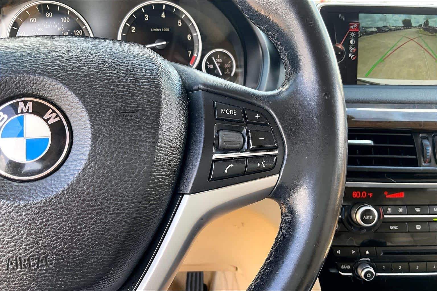 Used 2015 Alpine White BMW sDrive35i image 22